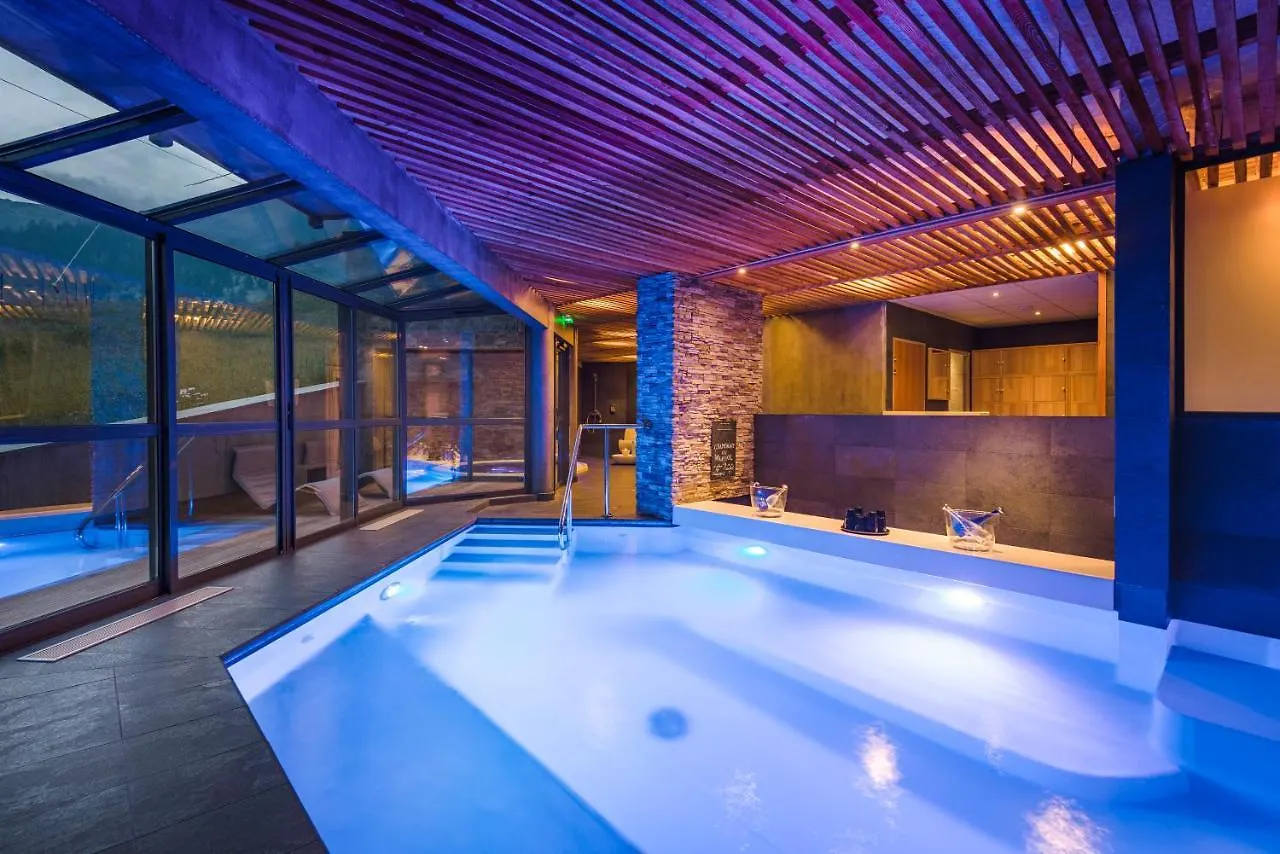 Le Bois Du Suffin, Pied De Pistes Et Spa Montgenevre